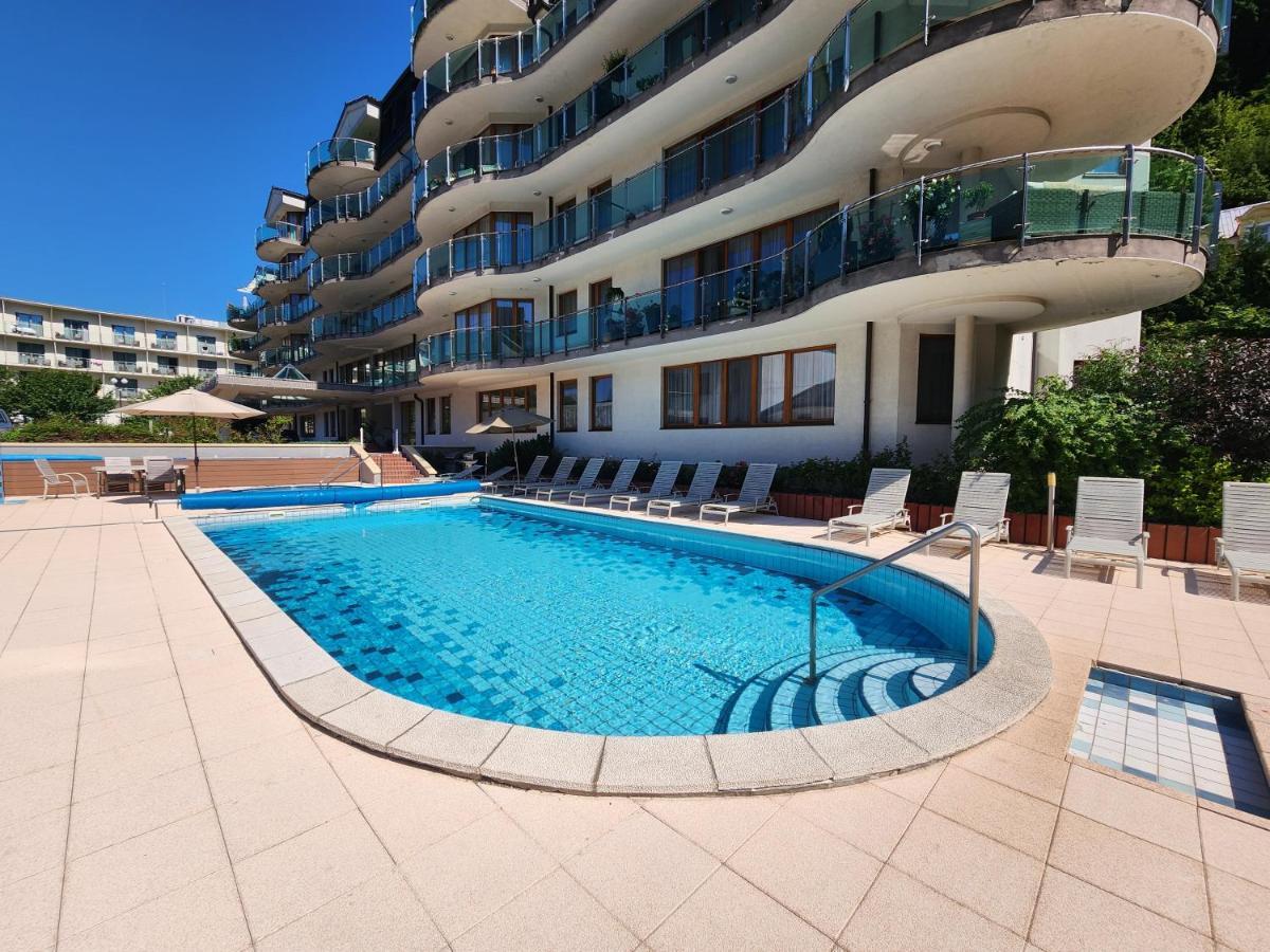 Kristoff Plaza Trencianske Teplice Apartman Trenčín Kültér fotó
